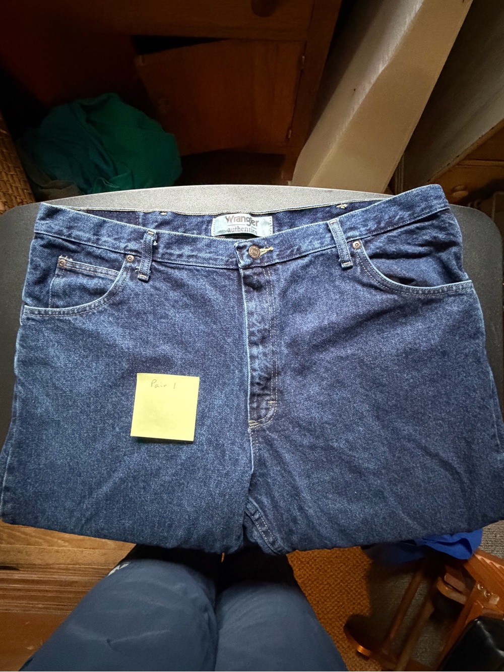 Wrangler Men’s Indigo Relaxed Fit Jeans size 40x28